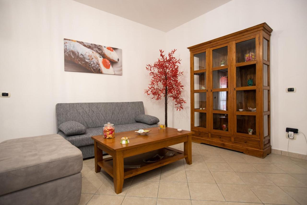 La Casa Di Nana' Locazione Turistica Apartment Palermo Exterior photo
